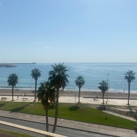 Moderno Y Completo Apartamento Frente Al Mar Malaga Bagian luar foto