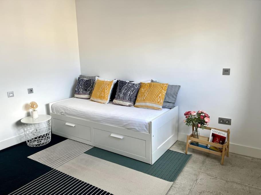 Moderno Y Completo Apartamento Frente Al Mar Malaga Bagian luar foto