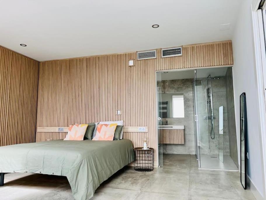 Moderno Y Completo Apartamento Frente Al Mar Malaga Bagian luar foto